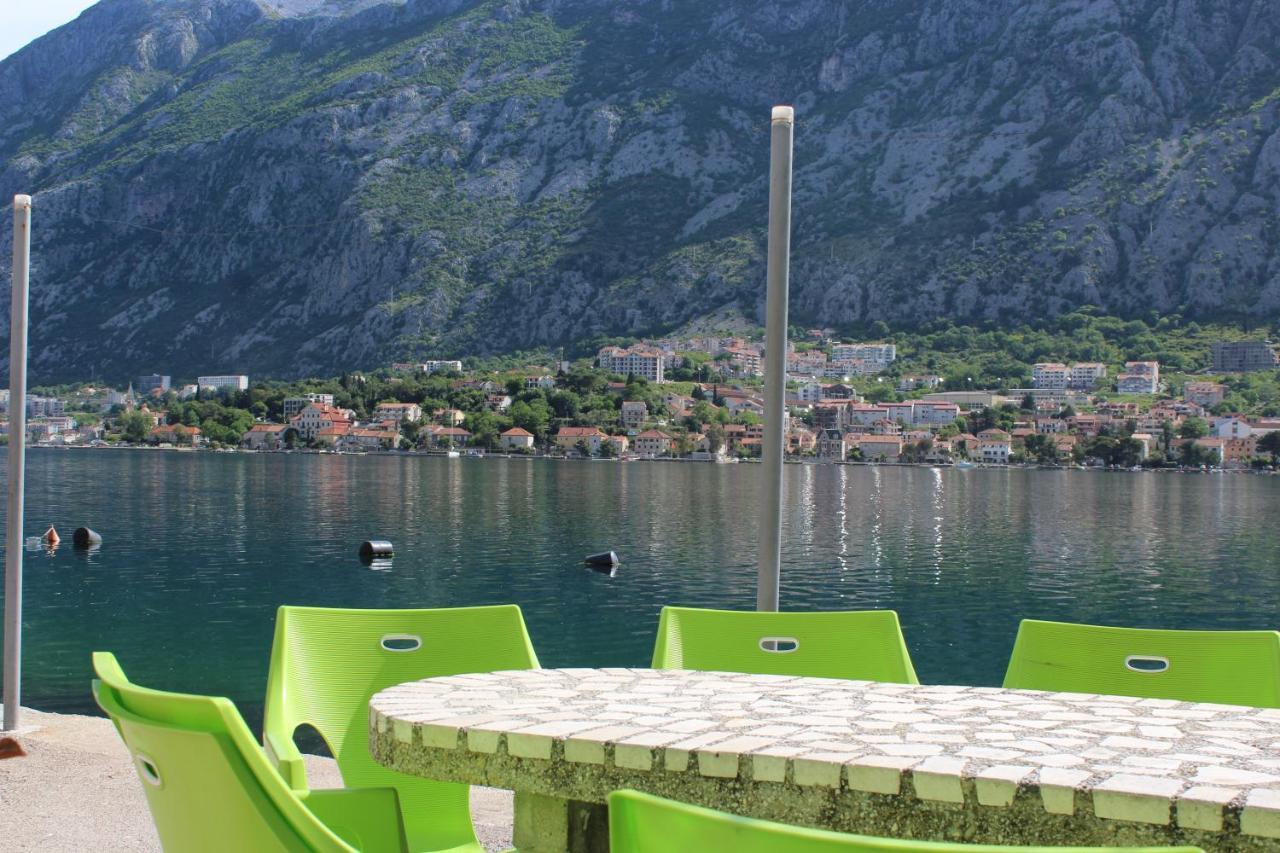 Ferienwohnung Mare E Montagna Kotor Exterior foto