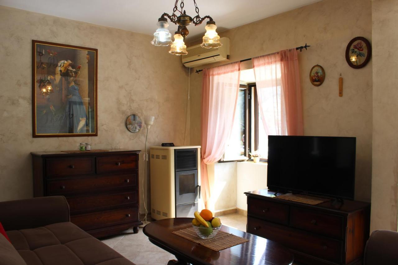 Ferienwohnung Mare E Montagna Kotor Exterior foto