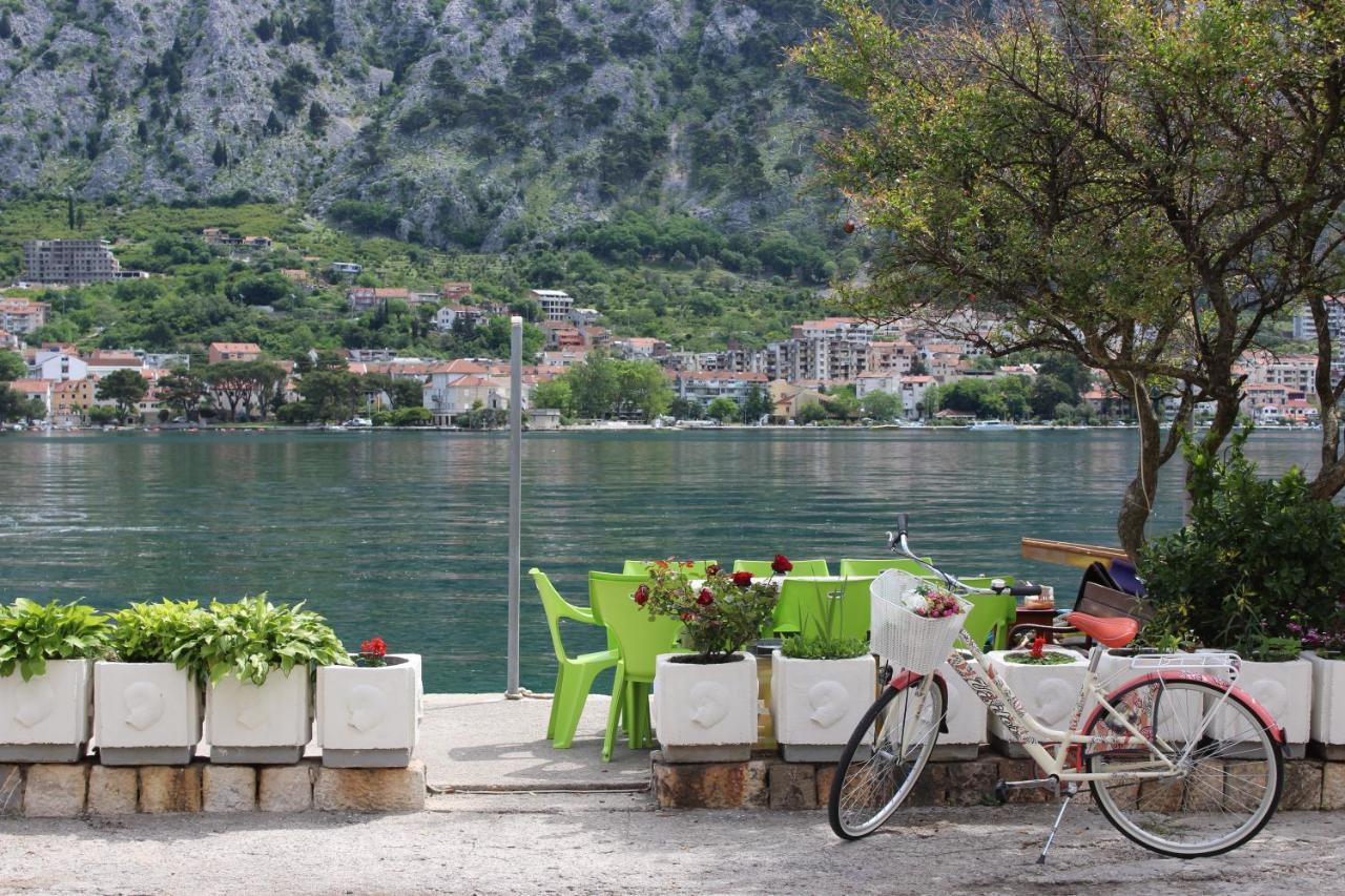 Ferienwohnung Mare E Montagna Kotor Exterior foto